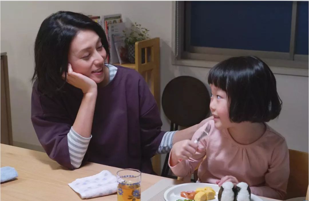 2019年度首部杀进豆瓣9分的日剧：我把8个月大的女儿扔进了热水里