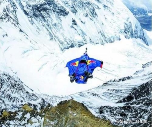 登上珠穆朗玛峰的人是怎么下山的,珠穆朗玛峰登顶的人是怎么下来的