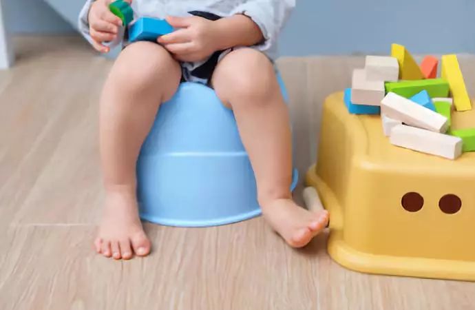 怎么教宝宝如厕隔尿不湿,什么方法可以让宝宝不再尿裤子