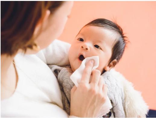 发热、咳嗽、湿疹，娃不小心中招了，该怎么护理呢？