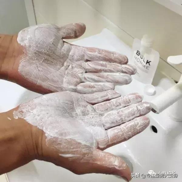 不同肤质的人怎么选护肤品,男生适合的保湿护肤品推荐