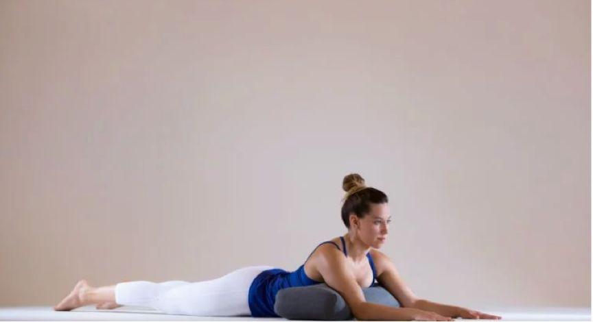 疏通肾和膀胱的瑜伽,膀胱经的养护瑜伽视频