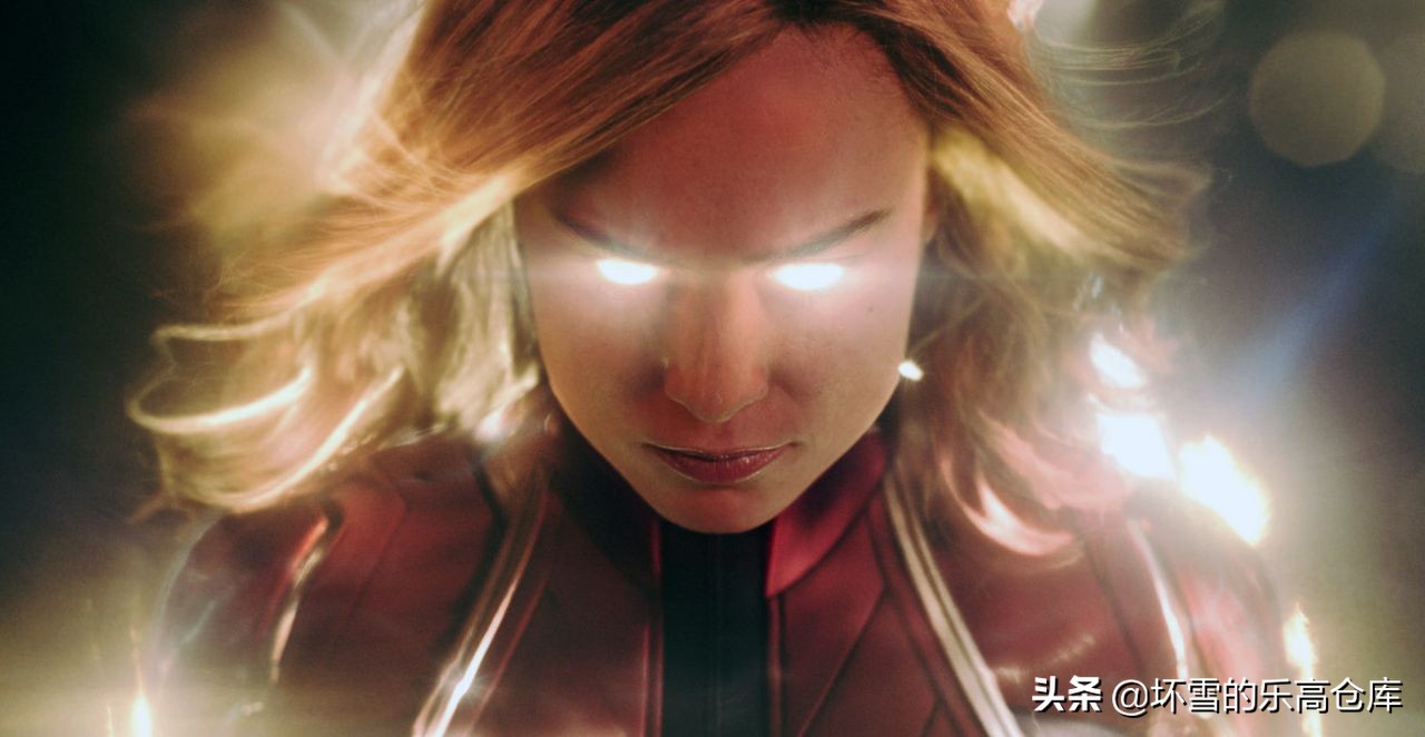 再现电影里的高光时刻：乐高2019SDCC版惊奇队长公布