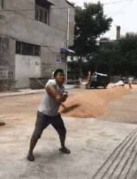 球不是这样踢滴搞笑图片,足球趣图搞笑图片