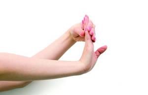 几个动作预防腱鞘炎（妈妈手），准妈妈必看