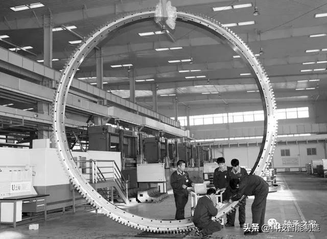 世界上最小钢球轴承,世界上最大的滚动球轴承