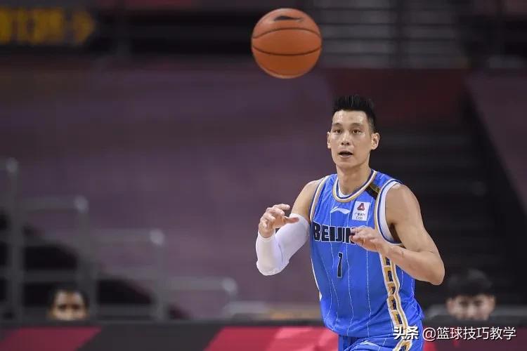 林书豪在中国打算修多少篮球场,林书豪生涯之路