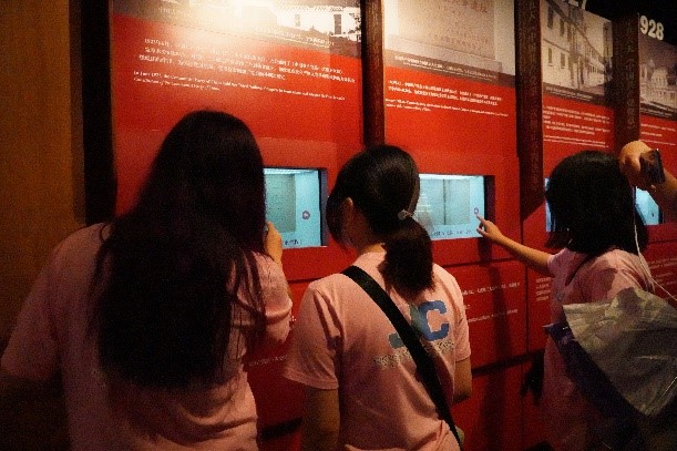 前路漫漫，光阴匆匆，先辈常驻吾心