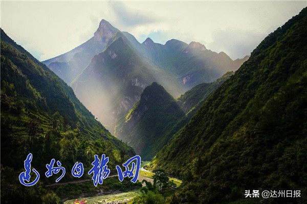 奇峰怪石瀑布风景区,流泉飞瀑奇岩怪石