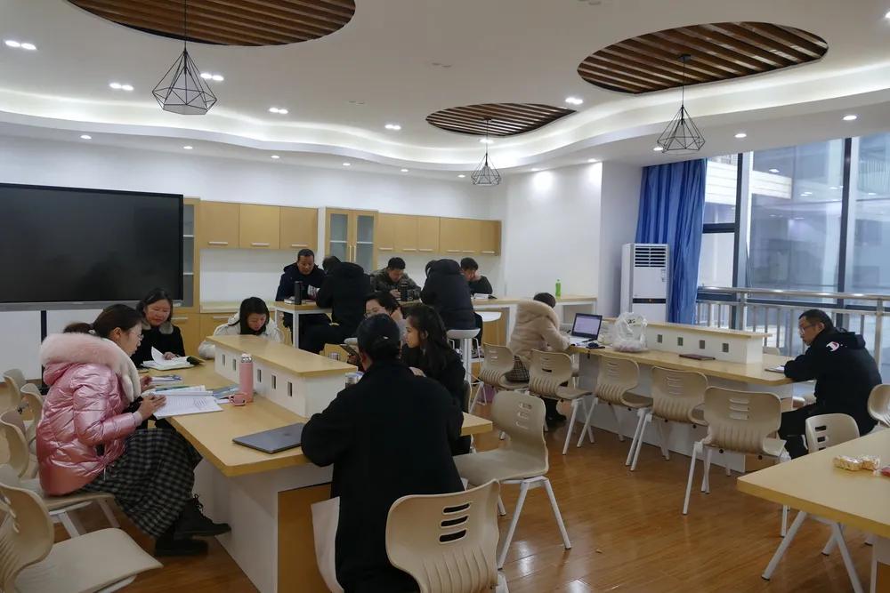 重庆大学城第三中学校2016,重庆大学城第3中学