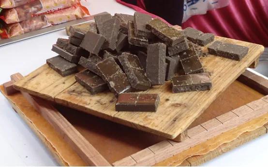 上海特产老城隍庙本草梨膏糖,上海特产梨膏糖有什么功效