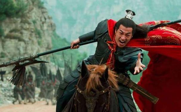 ,速读三国+评述第四回废汉帝陈留践位谋董贼孟德献刀