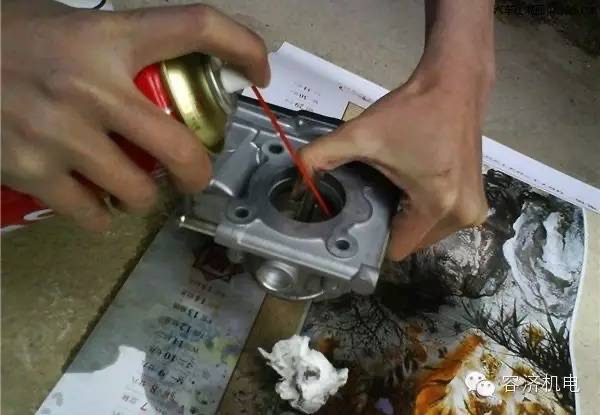 踏板摩托车化油器清洗,摩托车电喷保养方法