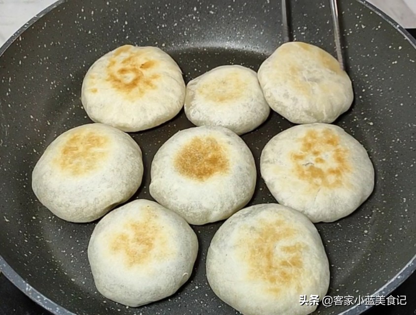 绿豆和面条怎么做才好吃,绿豆不加面粉怎么做