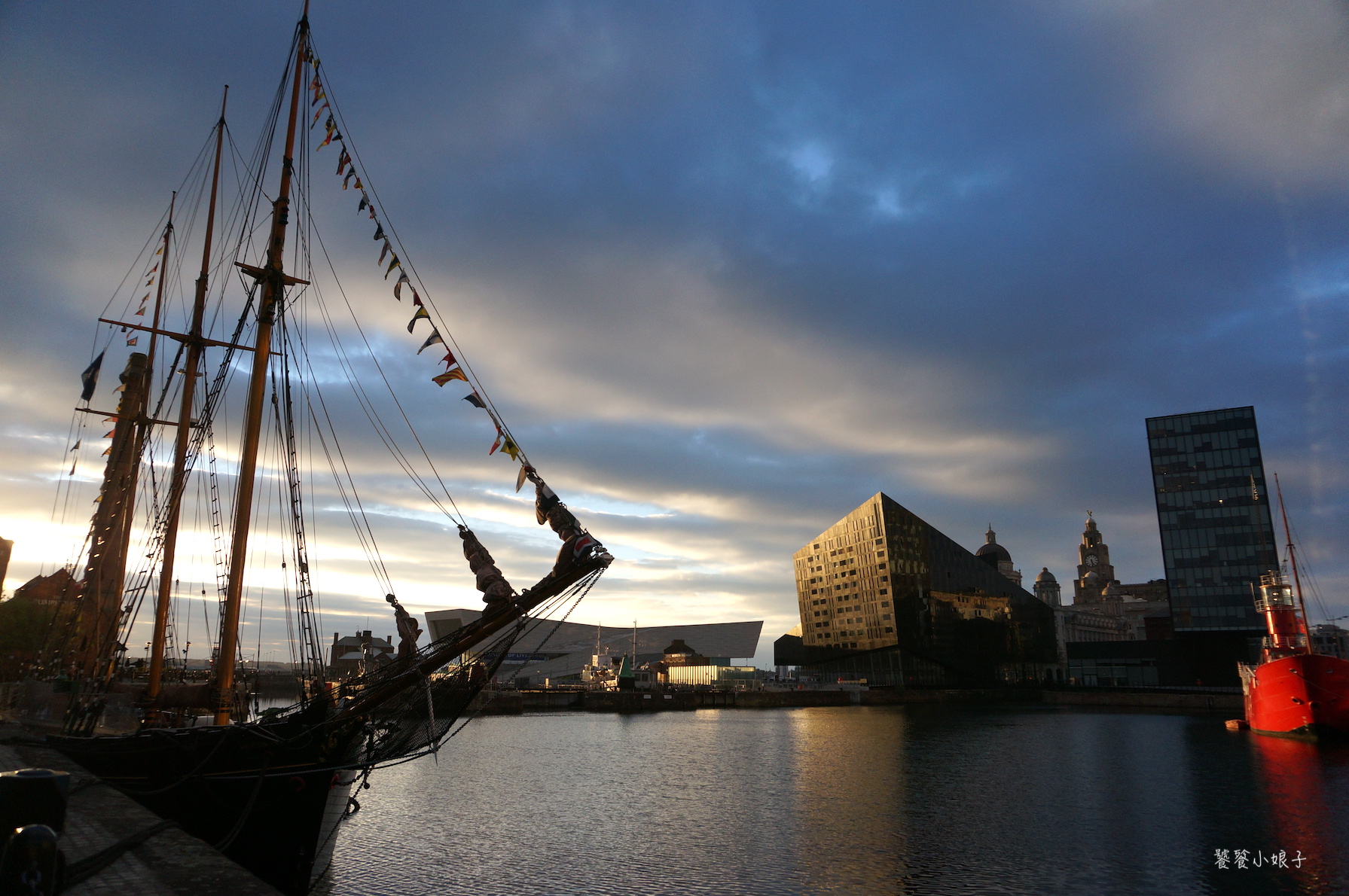 利物浦队徽上是什么鸟,利物浦队徽是什么鸟