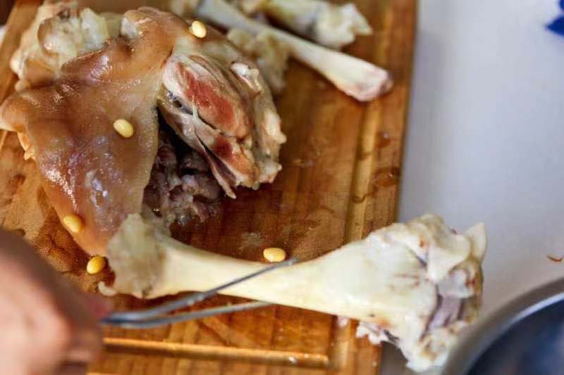 红楼梦修建大观园是第几回,红楼梦贾母饮食的精致与奢华