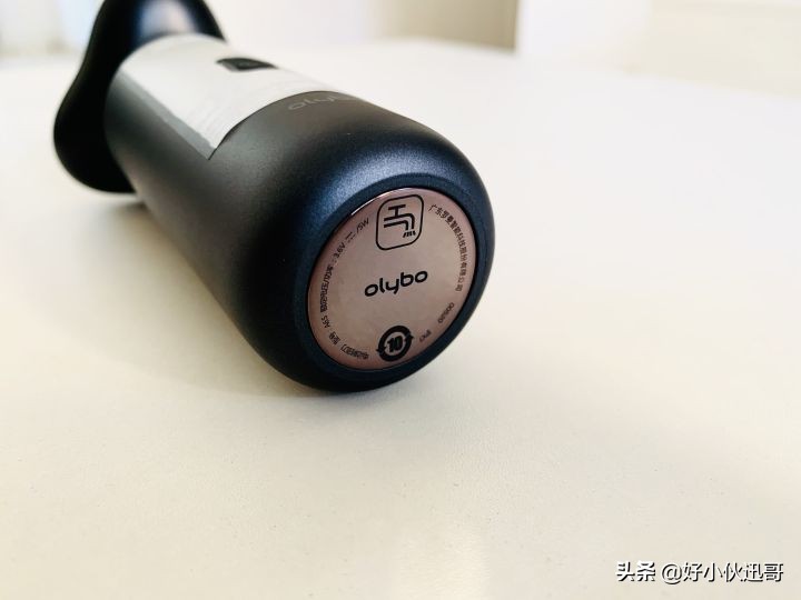 脖子和下巴上的胡子有必要刮吗,下巴的胡子怎么用手动剃须刀刮