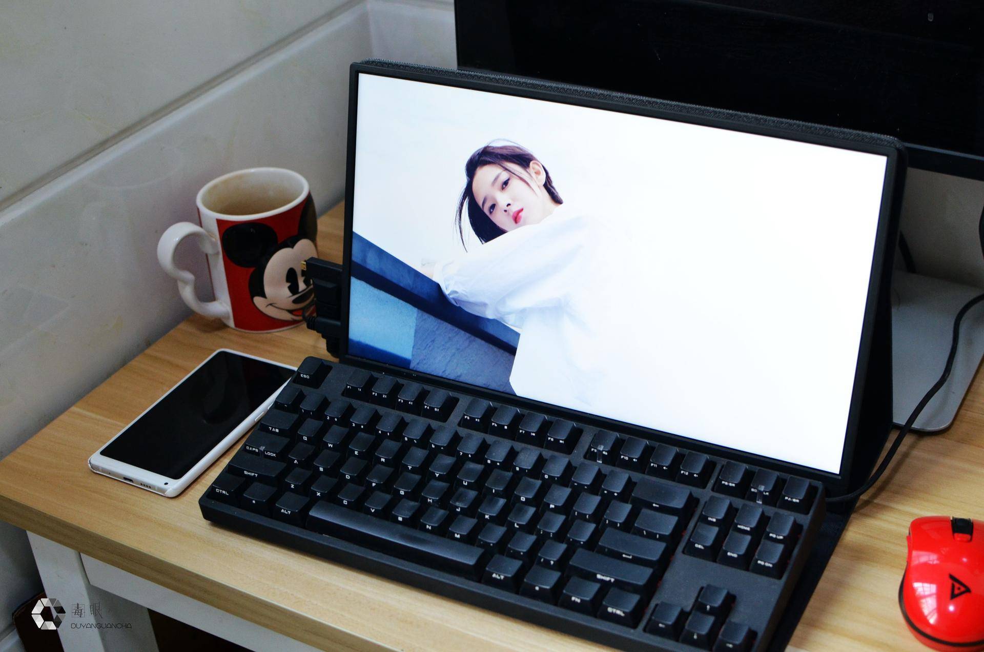 给华为mate20换带框屏幕总成,给华为mate20手机换屏幕