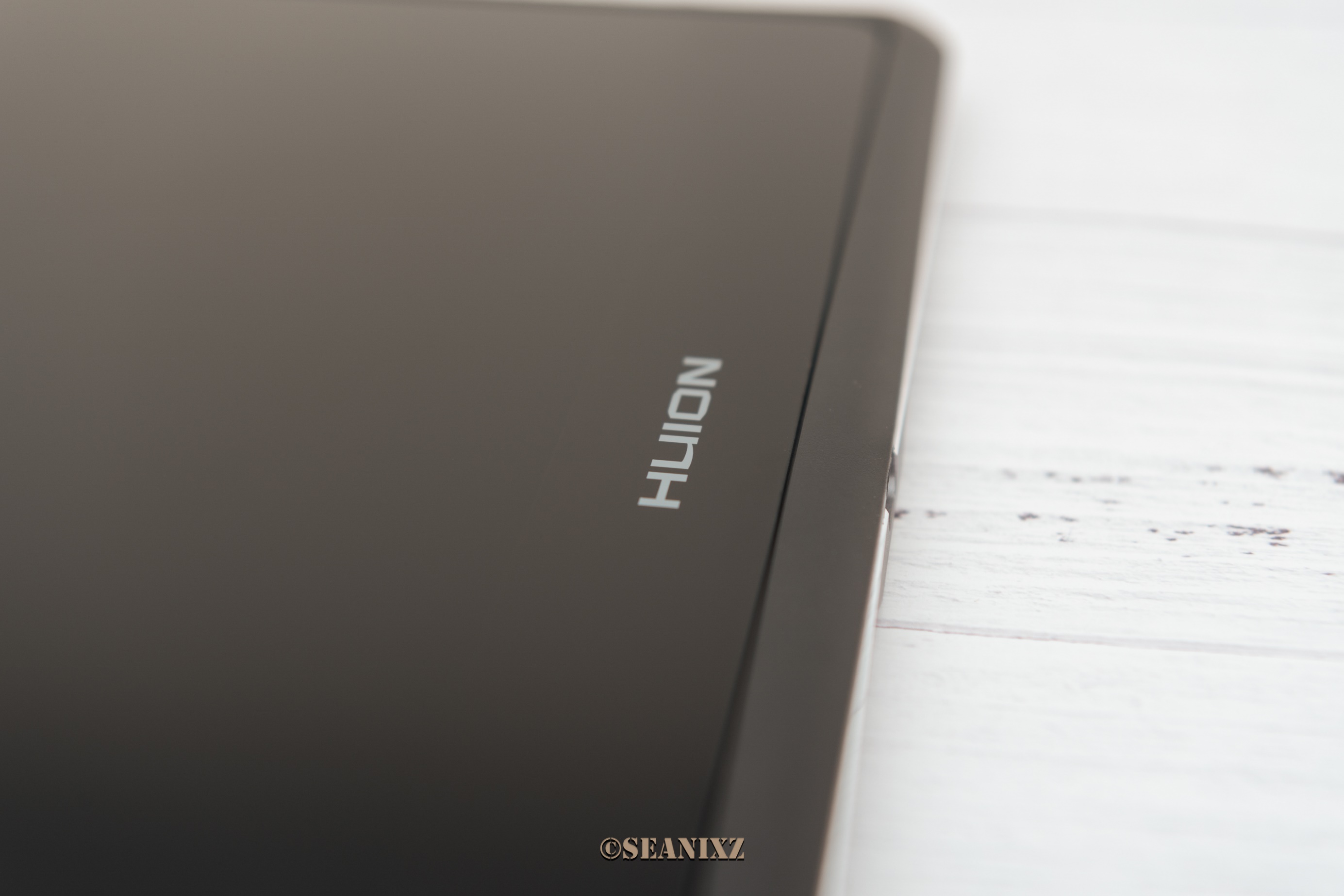 手绘必备的数位屏：绘王（HUION）KamvasPro16手绘屏