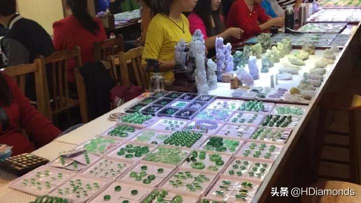 直播翡翠鉴别技巧有哪些,live直播基地卖的翡翠真假