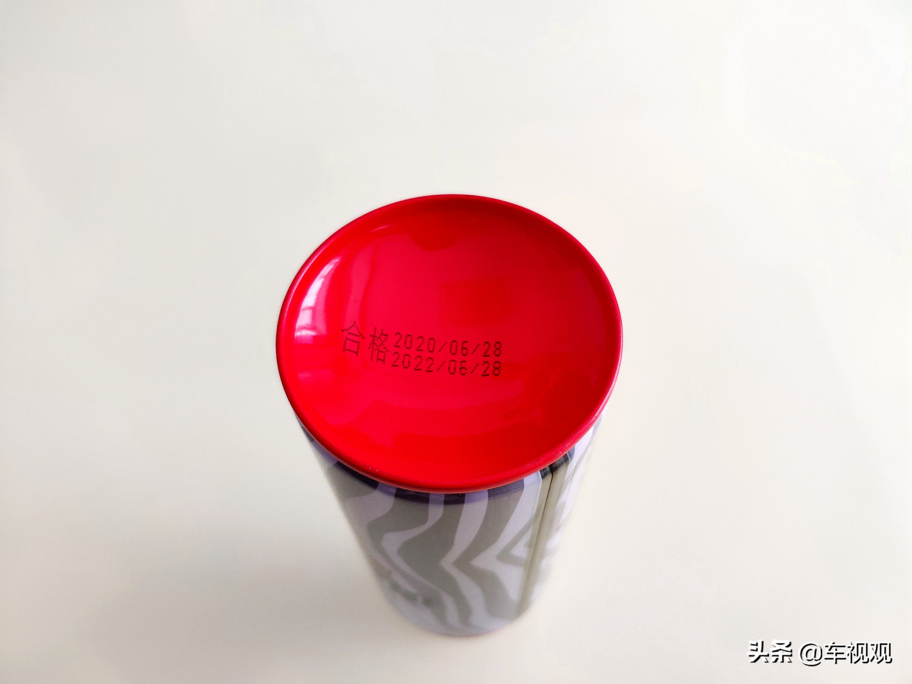 刮蹭车漆修补喷漆流程,黑车漆被刮怎么用自喷漆修复