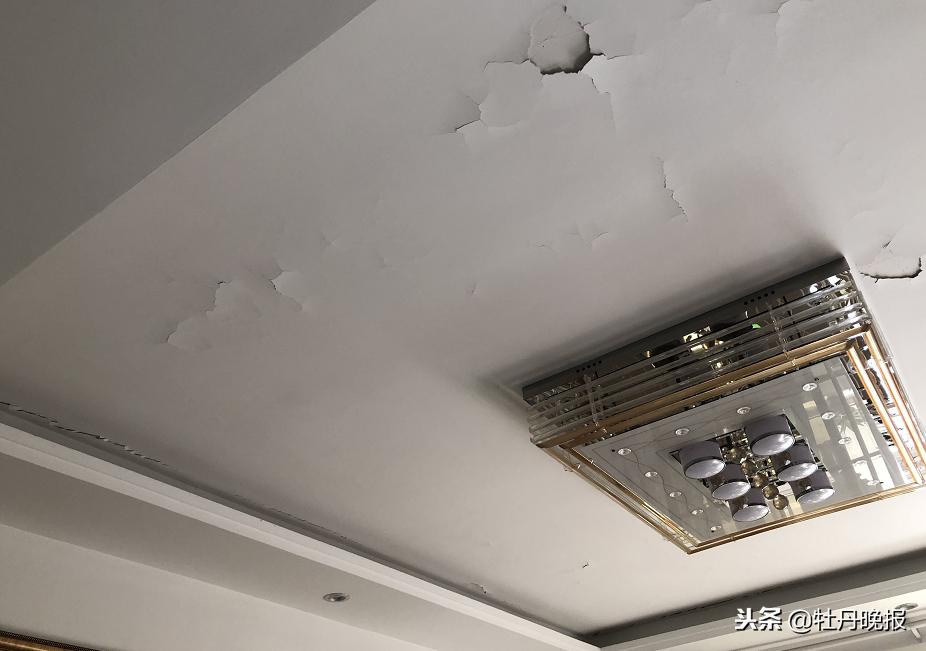 墙皮脱落什么原因引起的,墙体反碱墙皮脱落怎么处理