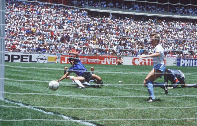 马拉多纳50个经典过人,马拉多纳绝世无双