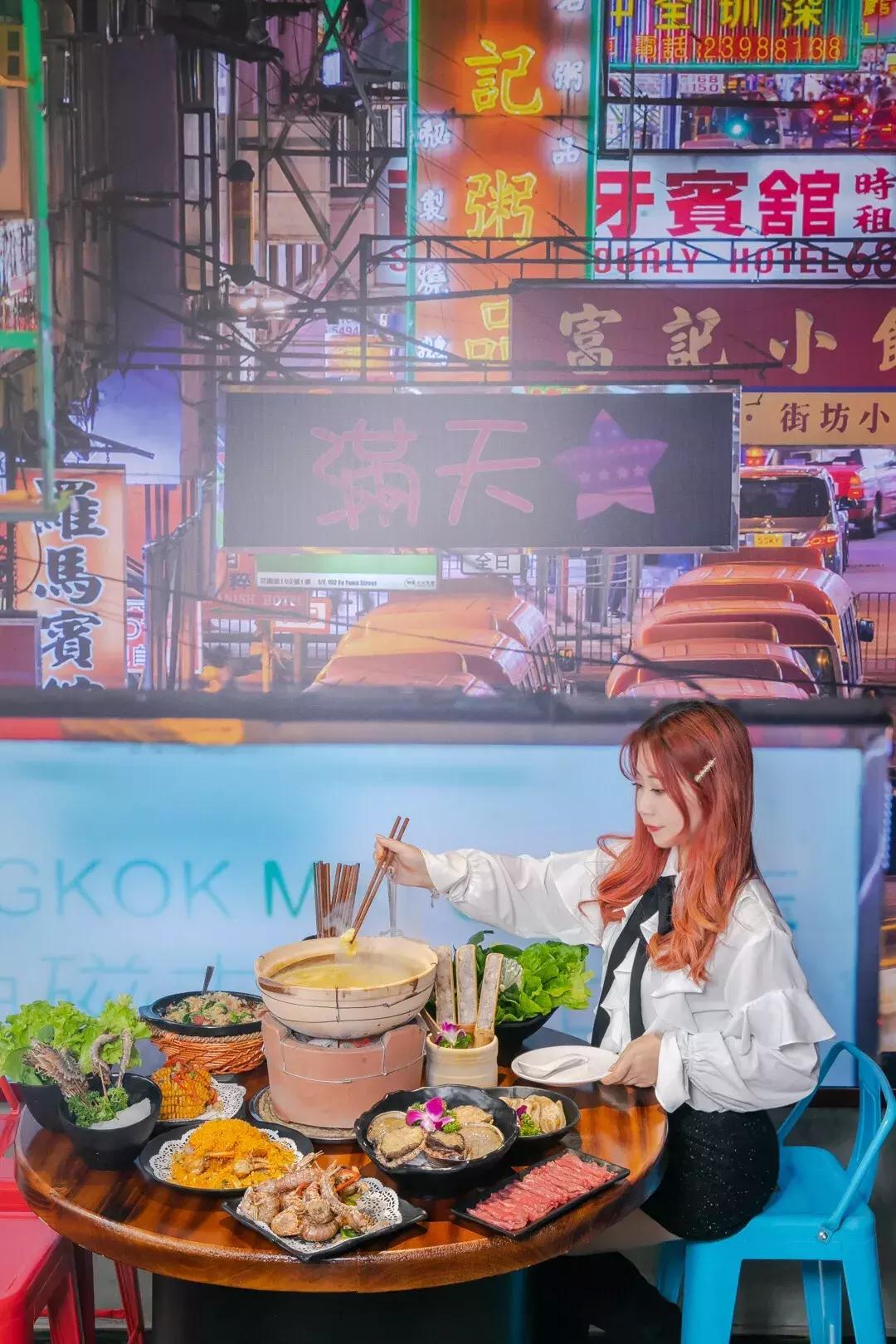 魔都惊现「2层楼小香港」，卖“蹦迪海鲜”！花胶鸡、6头鲍免费送