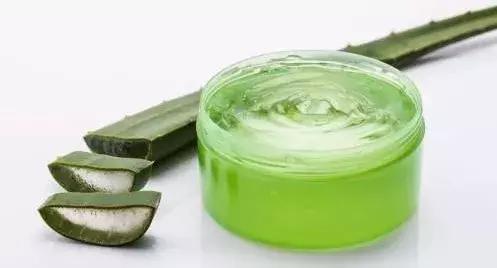 网传芦荟涂脸可以祛痘，是真的吗？千万别再踩坑了