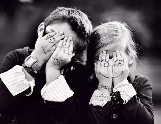 涓栫晫寰瑧鏃ラ偅浜涜瘲鎯呯敾鎰忎腑鐨勭瑧,鍏充簬寰瑧鐨勫敮缇庡彞瀛愬彜璇楄瘝