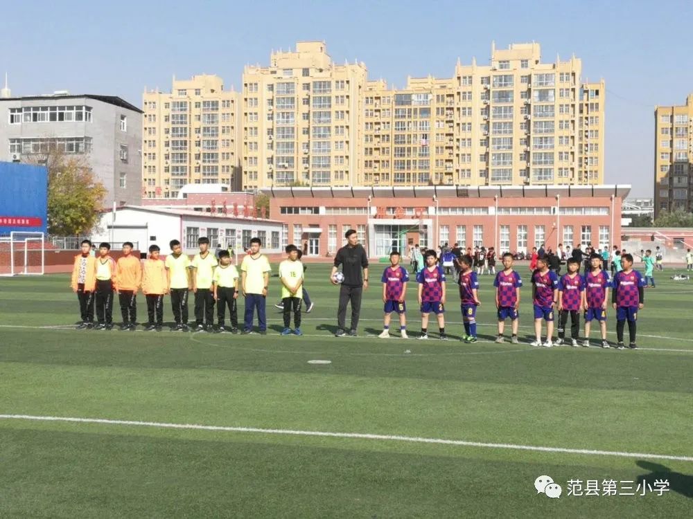 小学足球队挺进全市8强,范县第一小学足球队