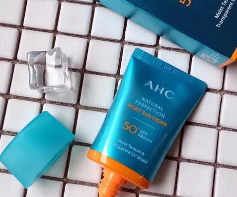 喜欢韩货的漂亮小姐姐告诉你：哪些防晒才是“不怕黑”