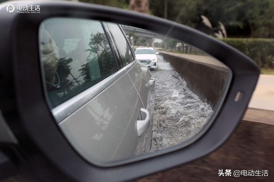 璇曢┚濂ヨ开q2le-tron,濂ヨ开q4e-tron璇曢┚