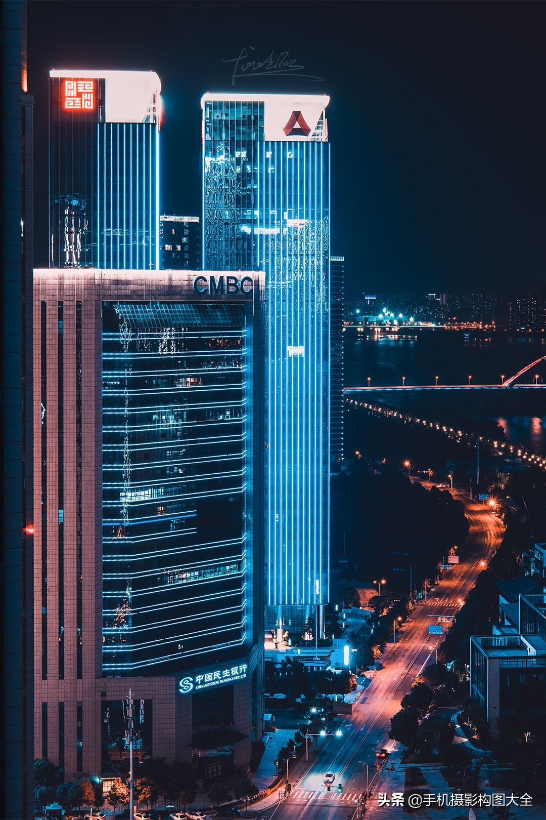 拍照车流流光技巧,手机摄影技巧拍倒影