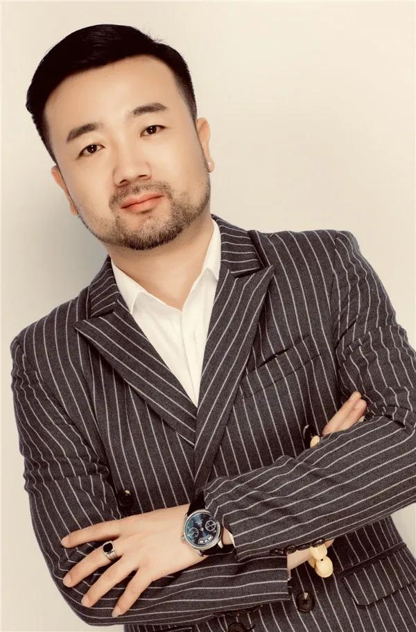 低奢不低调，港式溢今宵——东北设计群英汇签约设计师王硕作品