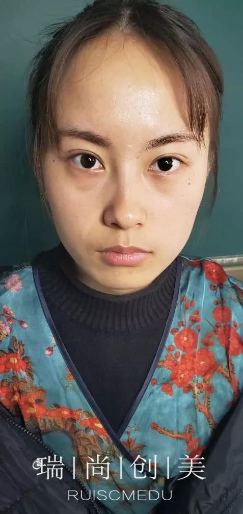 淡烟熏妆画法,古典小烟熏舞台妆妆容教程