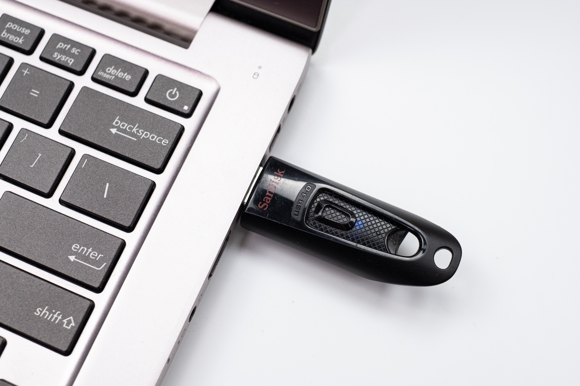 小外设快速解决笔记本电脑和台式电脑USB接口不足,轻松4接口