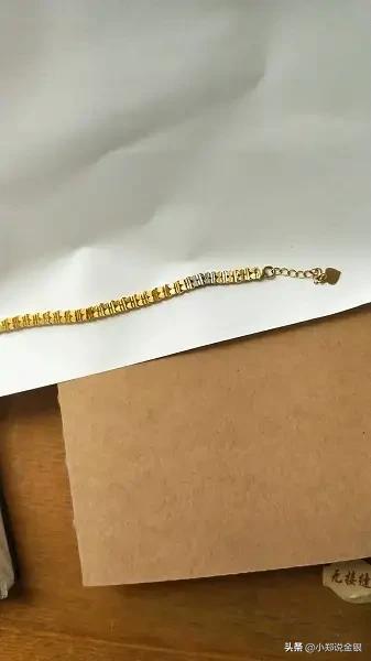 为什么刚刚买的黄金会有点磨损,为什么新买的黄金都有划痕