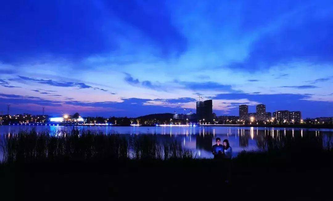 初春南京一日游攻略导图,南京秋景一日游的攻略