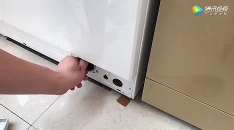 洗衣机自清洁后怎么排污水,滚筒洗衣机怎么排污水视频