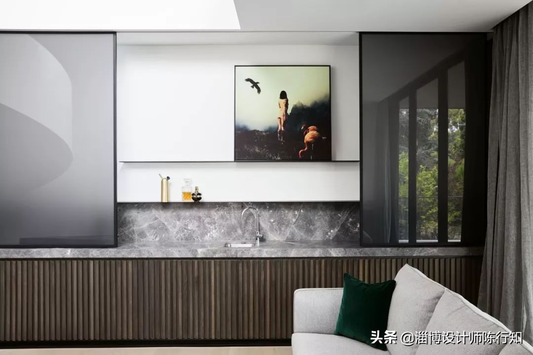 现代简约轻奢浅灰,轻奢和现代简约黑白灰的特点