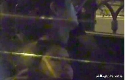 王思聪发了3个女网红，穿着礼服，骑着电瓶车的视频后秒删！