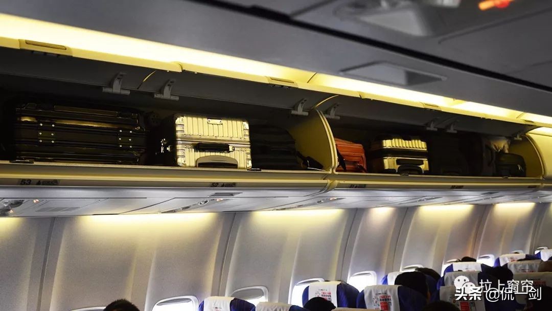 廉价的航空服务,廉价航空头等舱有餐食吗