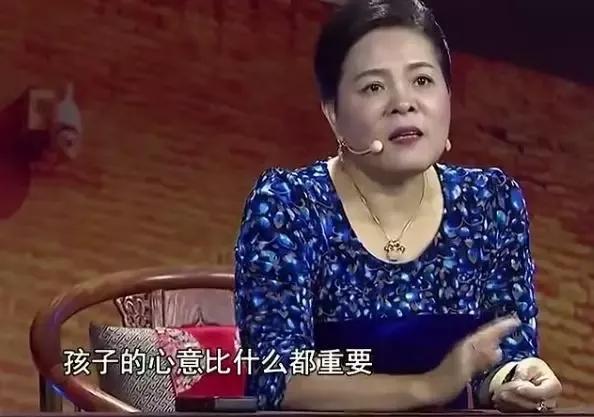 女婿送的手镯去鉴定,女婿偷偷买古董丈母娘拿去鉴宝
