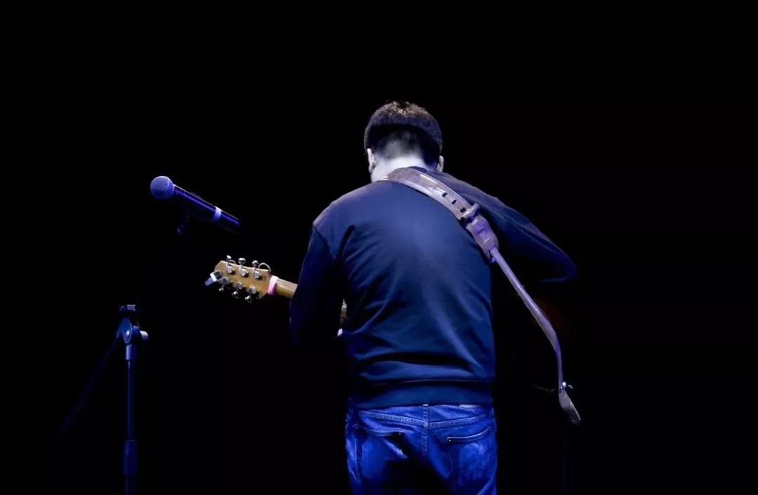 陈亮的无题,无题陈亮属于什么水平