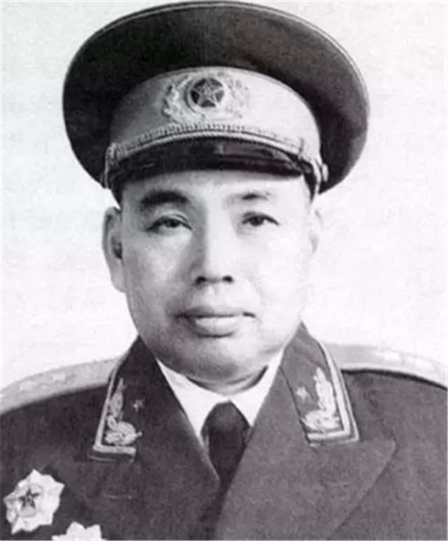 【*党**史百年】毛主席为什么在大多数人同意枪决*世友许**的时候要救他？