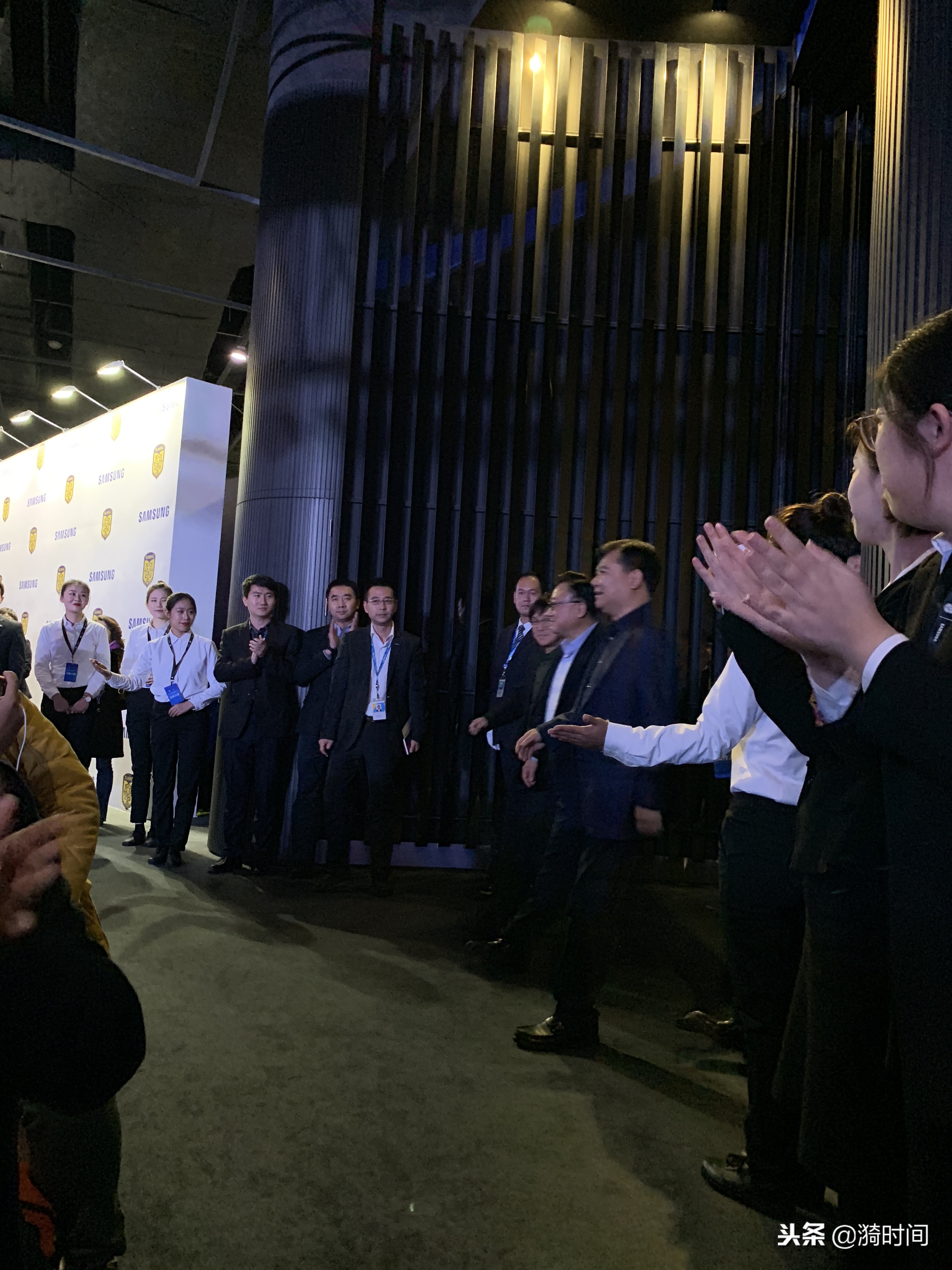 江苏苏宁新球衣三星,三星成为苏宁足球俱乐部的赞助商