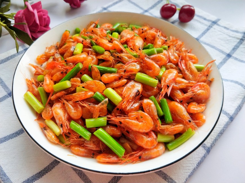 香酥小河虾老少皆宜的补钙佳品,传说中的香酥小河虾既补钙又美味