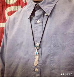 如何用小小的配饰搭配出百变风格 (小众配饰搭配方法)