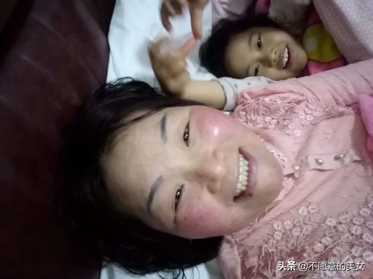 可爱的少妇自拍越来越丰满越来越成熟了